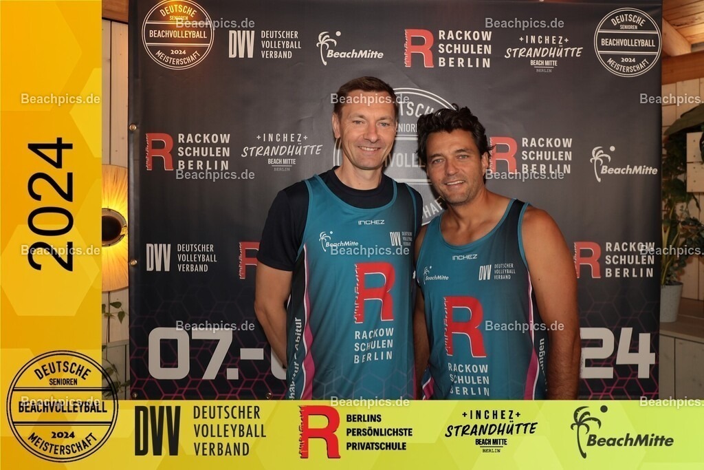 20240907_083915_756 | Sie befinden sich nun in der Bildergalerie von Beachpics.de. Sie können einzelne Bilder als Abzug, digital oder als spezielle Produkte erwerben.
Die Auswahl sehen sie, wenn sie unter dem gewünschten Bild auf Bestellen klicken!
Haben sie spezielle Wünsche,