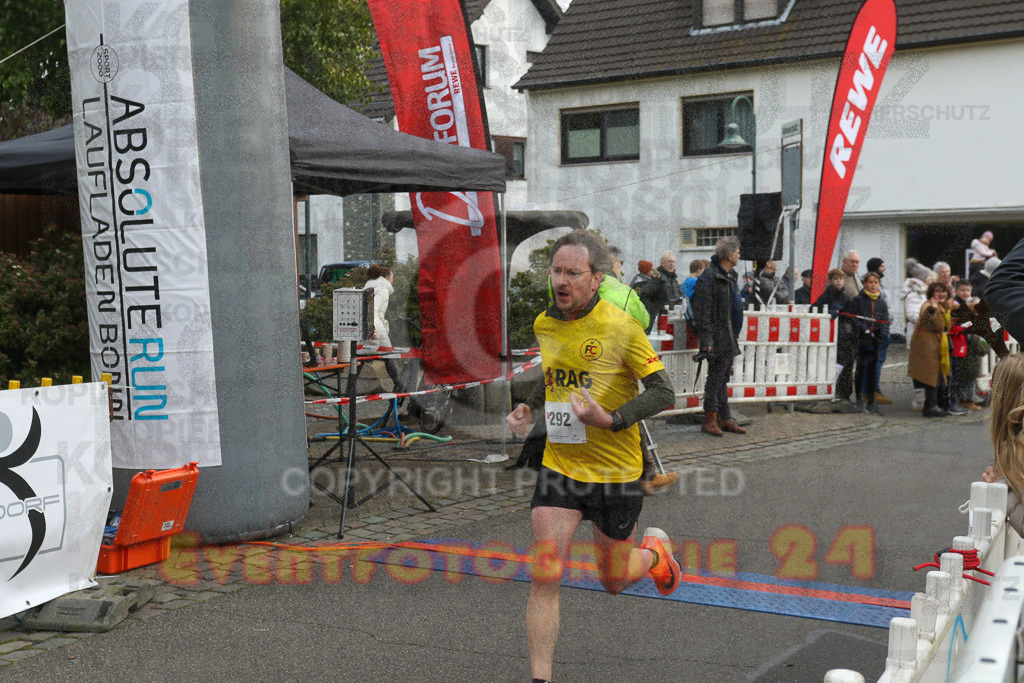 221127_1216_EV9_3500 | Sportfotografie im Rhein-Sieg Kreis, Köln, Bonn, NRW, Rheinland Pfalz, Hessen, etc. Unser Tätigkeitsfeld umfasst den Laufsport vom Volkslauf über den Marathon, Duathlon, Triathon bis zum Ultralauf wie Kölnpfad Ultra oder Schindertrail.