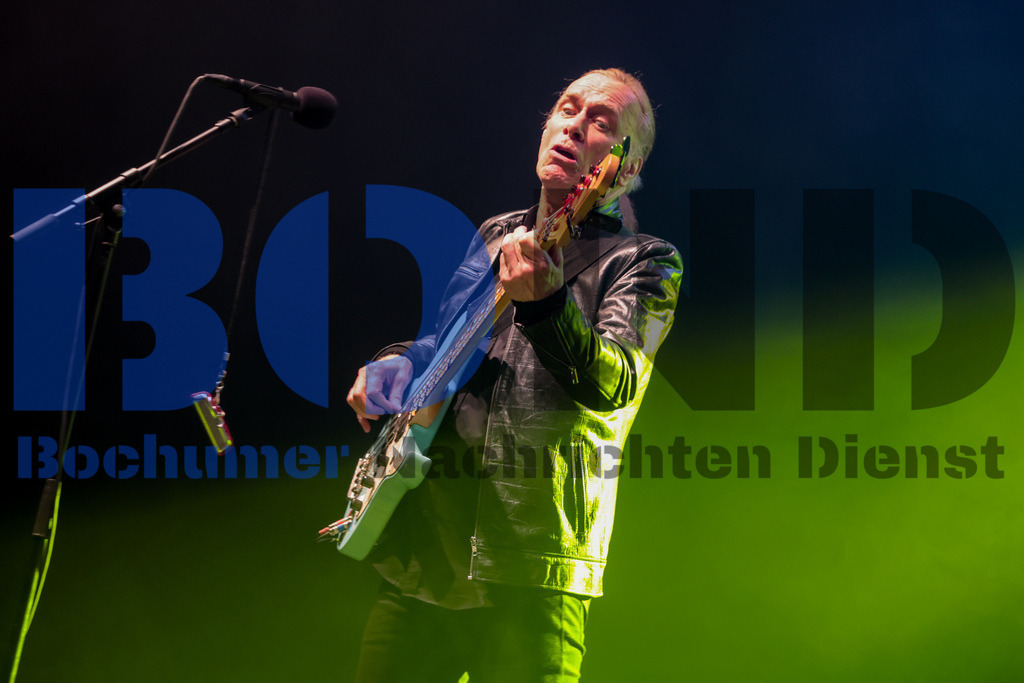 Zeltfestival Ruhr 2024 - Mr. Big  {date} -  | {headline}(Foto: Sebastian Sendlak / BOND) - Realisiert mit Pictrs.com