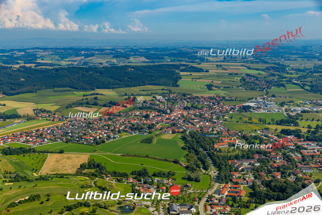 Das Luftbild zeigt : Aunham Bad Birnbach - Die Luftaufnahme wurde 2024 vom UL-Flugzeug aus erstellt ( keine Drohne ) - Hochauflösende Luftaufnahme - Für grossformatige Ausdrucke geeignet. Die Geschenkidee !Mit Lizenz und Bildrechte bestellbar
