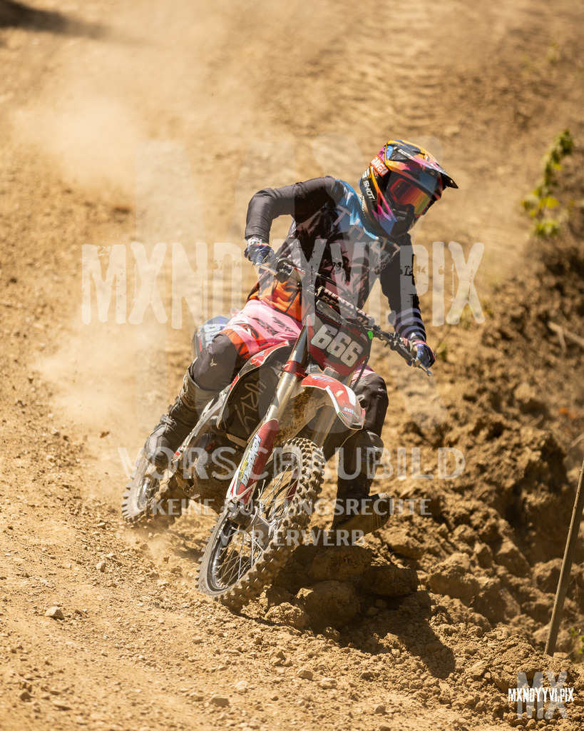 866A5156 | mxndyyvipix
