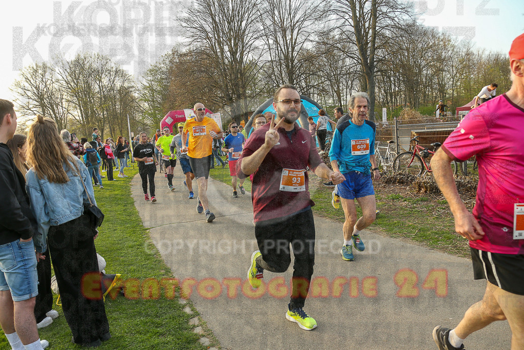 250328_1749_EX1_5795 | Sportfotografie im Rhein-Sieg Kreis, Köln, Bonn, NRW, Rheinland Pfalz, Hessen, etc. Unser Tätigkeitsfeld umfasst den Laufsport vom Volkslauf über den Marathon, Duathlon, Triathon bis zum Ultralauf wie Kölnpfad Ultra oder Schindertrail.