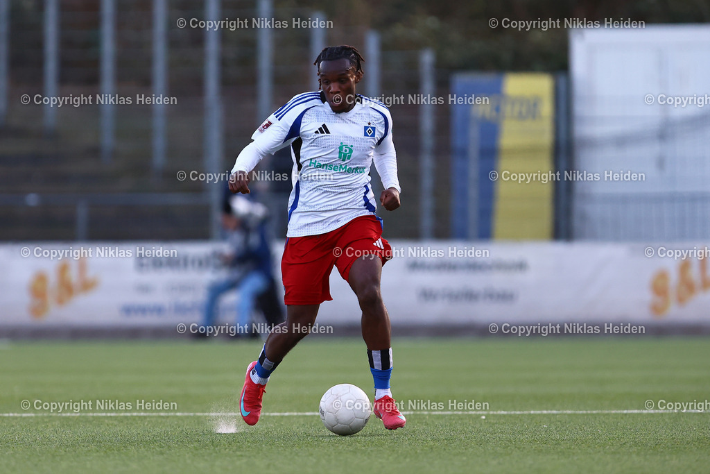 NH_HamburgerSVU21_VfBLübeck _RegionalligaNord_02042025 | #9 Maurice Osei Boakye (Hamburger SV U21)Fußball I Herren I Regionalliga Nord I Saison 2024-2025 I 28. Spieltag I Hamburger SV U21 - VfB Lübeck I 02.04.2025 I Stadion Hoheluft