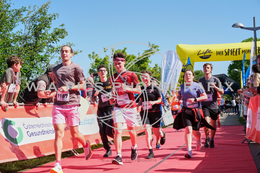 ..... | LINZ,AUSTRIA,27.April 24, Int. 3 Brückenlauf Linz  , Image shows: Photo: WAPICS / Michael ring