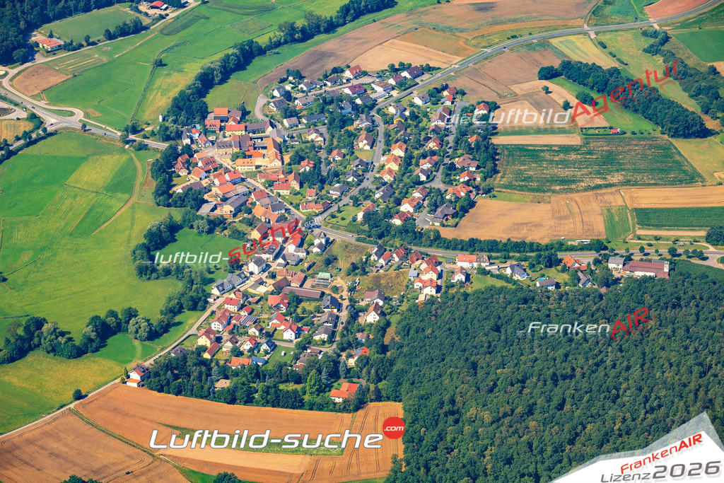 Die Luftaufnahme Waizendorf - Stegaurach wurde vom UL-Flugzeug (keine Drohne) aus fotografiert.Hohe Druck- Auflösung-die Geschenkidee!