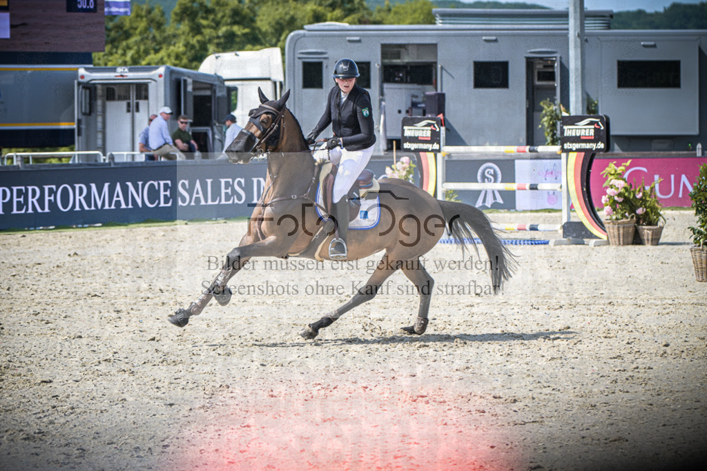 DOS_6711 | Entdecke hochwertige Reitturnierfotos von Foto Oger. Professionell, emotional und authentisch – jetzt Lieblingsmomente im Shop bestellen.Deutschlandweite Turnierfotografie. - Realisiert mit Pictrs.com