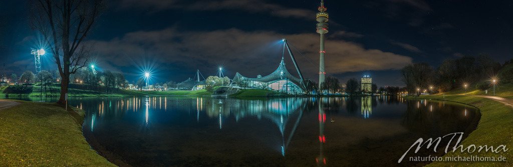 Olympiagelände München bei Nacht | Dies ist der Online-Shop von naturfoto.michaelthoma.de. Ich bin leidenschaftlicher Naturfotograf und fotografiere von der Andromedagalaxie bis zum Zwergtaucher, von der Ameise bis zum Orionnebel alles was mit Natur zu tun hat. Hier kann eine Auswahl meine - Realisiert mit Pictrs.com