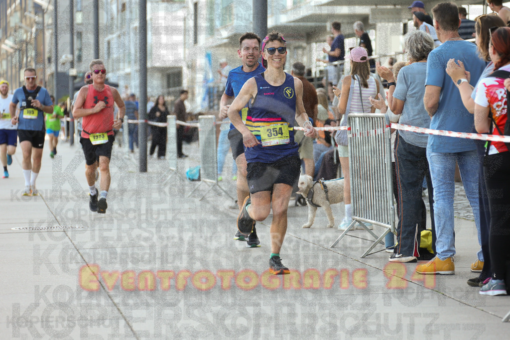 250920_1446_EX1_7455 | Sportfotografie im Rhein-Sieg Kreis, Köln, Bonn, NRW, Rheinland Pfalz, Hessen, etc. Unser Tätigkeitsfeld umfasst den Laufsport vom Volkslauf über den Marathon, Duathlon, Triathon bis zum Ultralauf wie Kölnpfad Ultra oder Schindertrail.