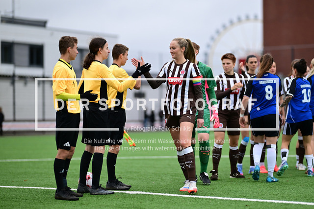 Fußball I Frauen I Saison 2025-2026 I Regionalliga Nord I 10. Spieltag I FC St. Pauli - Hamburger SV U20 I 14029 | Der Sportfotograf. - Realisiert mit Pictrs.com