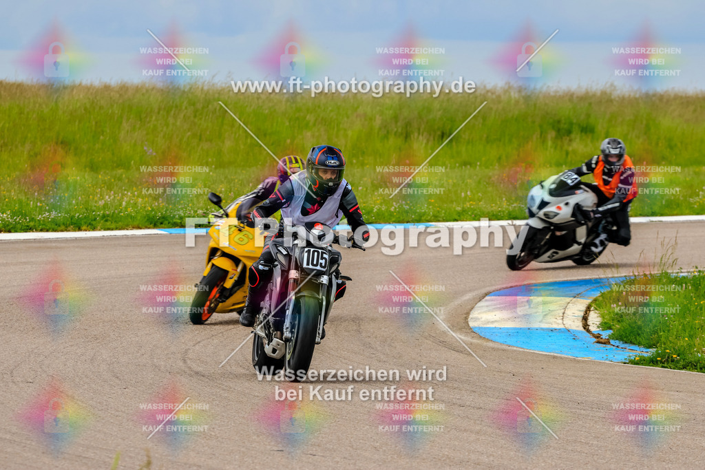 MotoTeam-2376 | Hier findet Ihr Bilder von Touristenfahrten auf der Nürburgring Nordschleife oder von anderen Veranstaltungen die ich besucht habe. Viel Spass beim Durch Schauen 