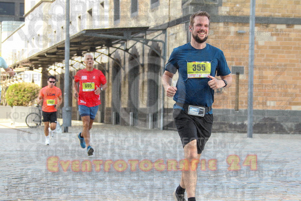 250920_1453_EV4_7428 | Sportfotografie im Rhein-Sieg Kreis, Köln, Bonn, NRW, Rheinland Pfalz, Hessen, etc. Unser Tätigkeitsfeld umfasst den Laufsport vom Volkslauf über den Marathon, Duathlon, Triathon bis zum Ultralauf wie Kölnpfad Ultra oder Schindertrail.