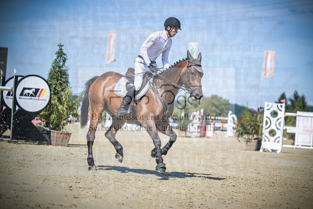 DOS_3024 | Entdecke hochwertige Reitturnierfotos von Foto Oger. Professionell, emotional und authentisch – jetzt Lieblingsmomente im Shop bestellen.Deutschlandweite Turnierfotografie. - Realisiert mit Pictrs.com