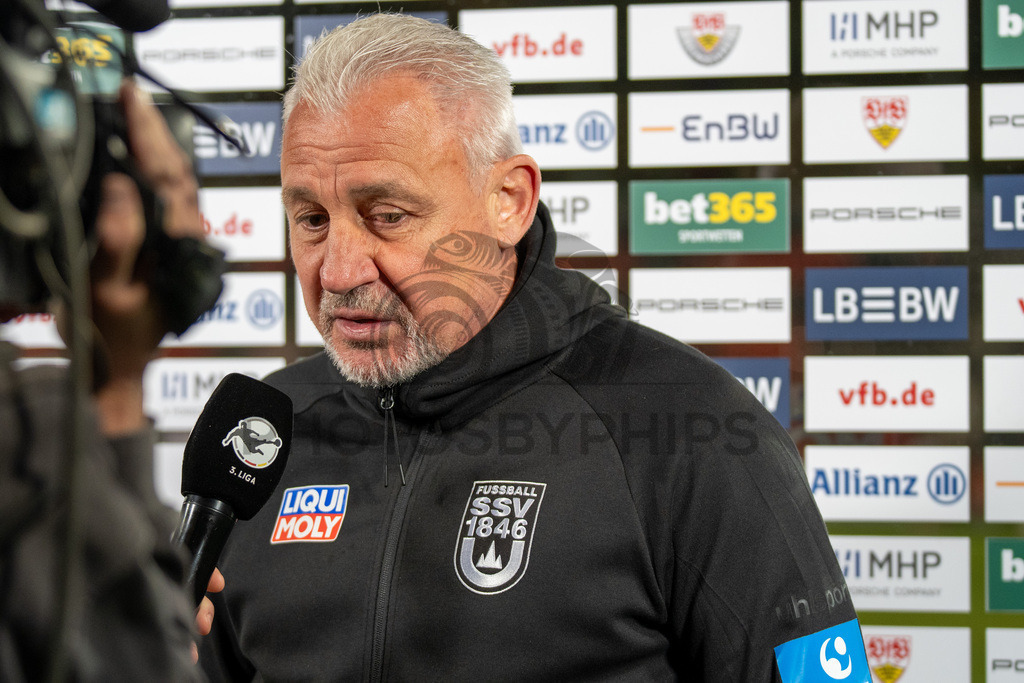 VfB Stuttgart II vs. SSV Ulm 1846 Fussball, Fussball, 3. Liga, 32. Spieltag, 08.04.2026 | Pavel Dotchev (Trainer SSV Ulm 1846 Fussball) im Interview nach Abpfiff,VfB Stuttgart II vs. SSV Ulm 1846 Fussball, Fussball, 3. Liga, 32. Spieltag, 08.04.2026DFB regulations prohibit any use of photographs as image sequences and/or quasi-video