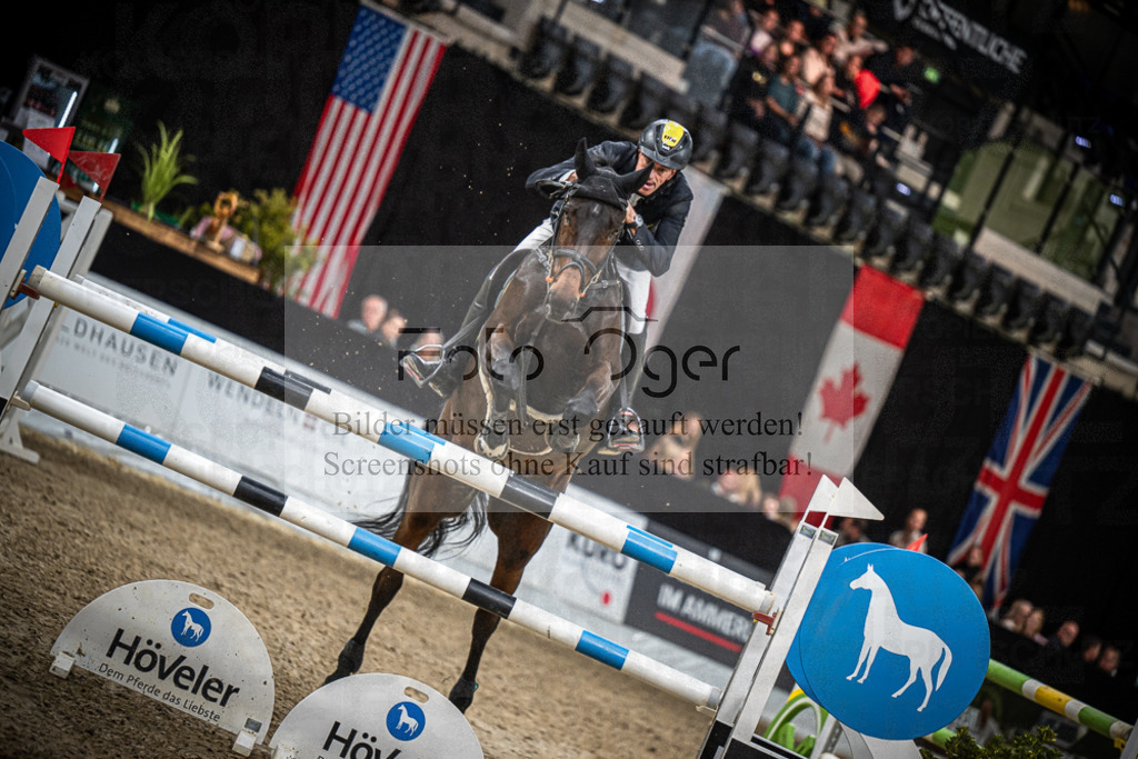 DOS_2242 | Entdecke hochwertige Reitturnierfotos von Foto Oger. Professionell, emotional und authentisch – jetzt Lieblingsmomente im Shop bestellen.Deutschlandweite Turnierfotografie. - Realisiert mit Pictrs.com