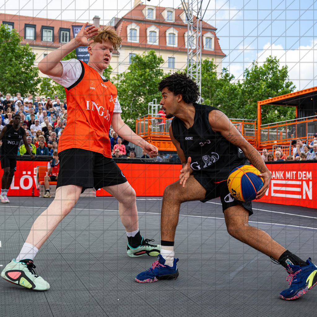 DIE FINALS 2025 | Dt. Meisterschaft 3x3   | //  03.08.25: DIE FINALS 2025 | Dt. Meisterschaft 3x3   / Dresden / Deutschland  //   CREDIT:www.bullenfotos.de, Martin König, Hörner Weg 40, D-49078 Osnabrück, +4917663732967 // Nutzung und Weitergabe nur zu den vereinbarten Zwecken. Presseanfragen an Ersteller. Alle Rechte beim Ersteller. Honorierung nach MFM. - Realisiert mit Pictrs.com