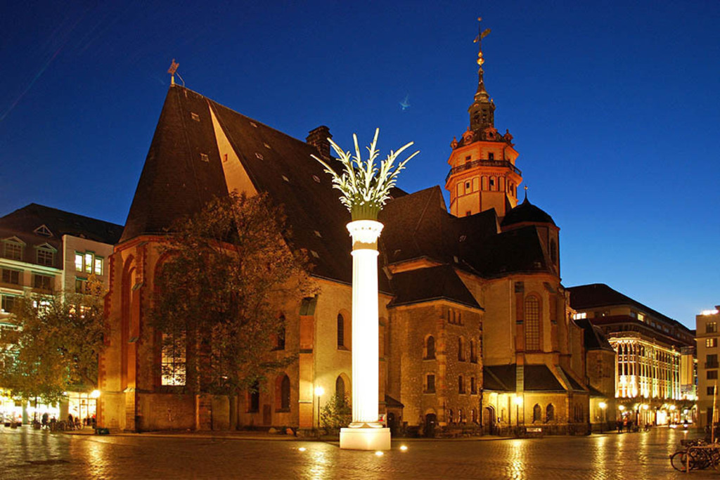 Bildlexikon Leipzig - Nikolaikirche | Das Team hinter BILDLEXIKON LEIPZIG bündelt historische wie aktuelle Informationen über die Stadt Leipzig in Text und Bild auf einer Plattform und stellt diese der interessierten Öffentlichkeit zur Verfügung.