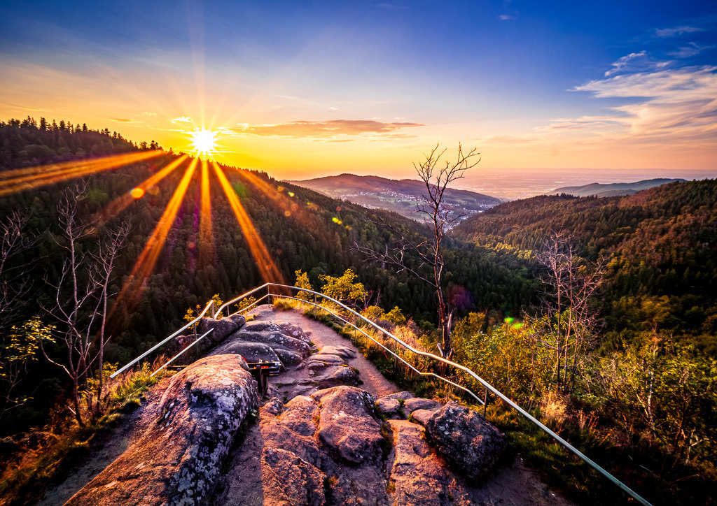 MPI_Sunset_0022 | Sonnenuntergang auf dem Wiedenfelsen über Bühlertal - Realisiert mit Pictrs.com