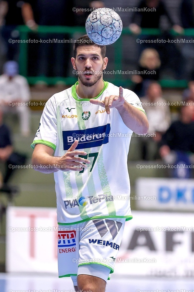 BHC09102501083 | 09.10.2025, Handball, HBL, Bergischer HC - HSG Wetzlar, Unihalle Wuppertal: Stefan Cavor (HSG Wetzlar #77) 