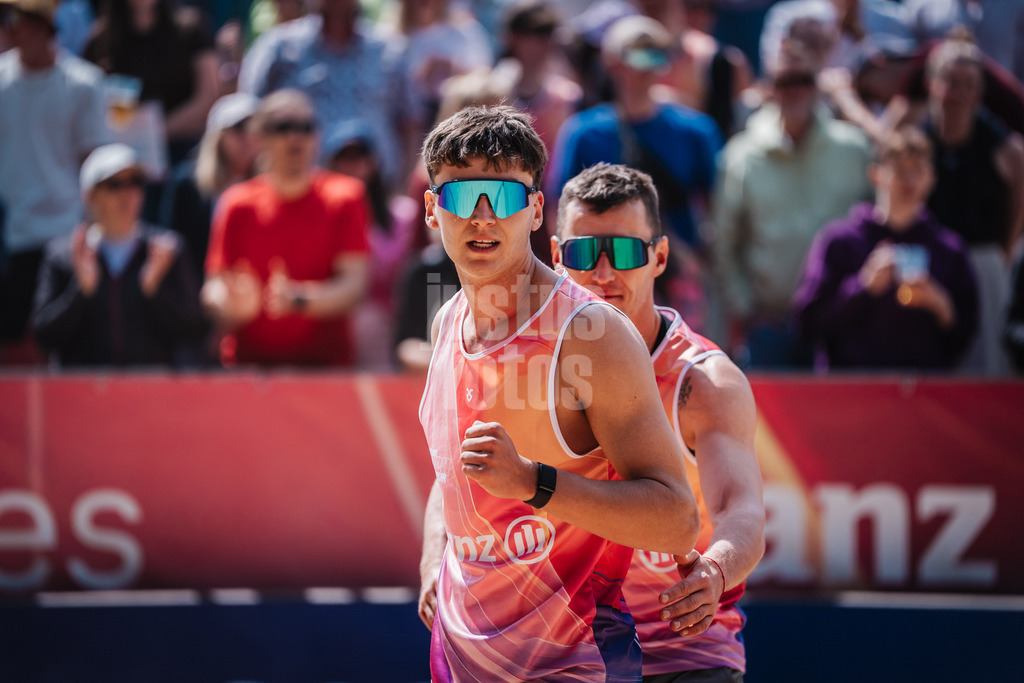 Beachvolleyball | Männer | Allianz German Beach Tour 2025 | Tourstop Düsseldorf | 18.05.2025 | v.l. Kristians Fokerots und Martins Plavins