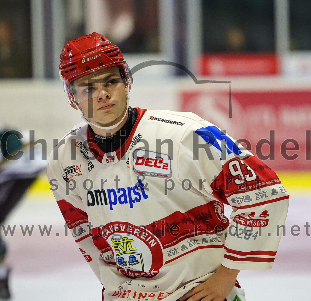 2025-09-12_122_TSV_Erding_gegen_EV_Landshut | Erding, Deutschland, 12.09.2025:Eishockey, Oberliga Süd 2025 / 2026, Testspiel, TSV Erding gegen EV Landshut, Endergebnis: 4:6Oliver Stümpel (EV Landshut, #93)Foto: Christian Riedel / fotografie-riedel.net