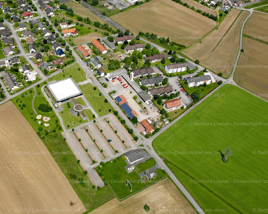 2626134 | RHEINAU 07.06.2006 Gebäude der Veranstaltungshalle "Stadthalle Freistett" an der Maiwaldstraße in Rheinau im Bundesland Baden-Württemberg, Deutschland. // Building of the indoor arena "Stadthalle Freistett" on street Maiwaldstrasse in Rheinau in the state Baden-Wuerttemberg, Germany. Foto: Gerhard Launer