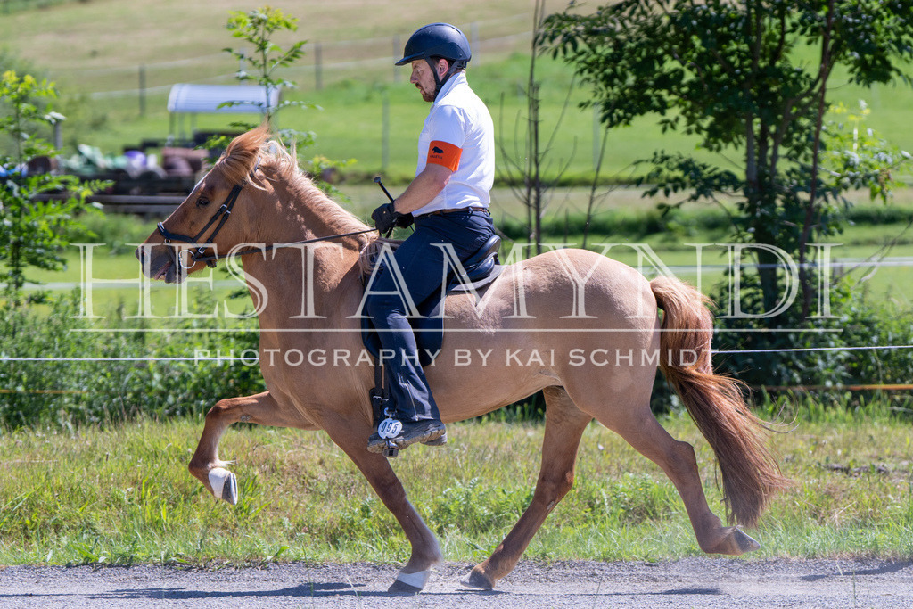 KAI09261 | Ihr sucht einen Fotografen für eure nächste OSI? Ich begleite auch euer Turnier für Islandpferde fotografisch.  - Realisiert mit Pictrs.com