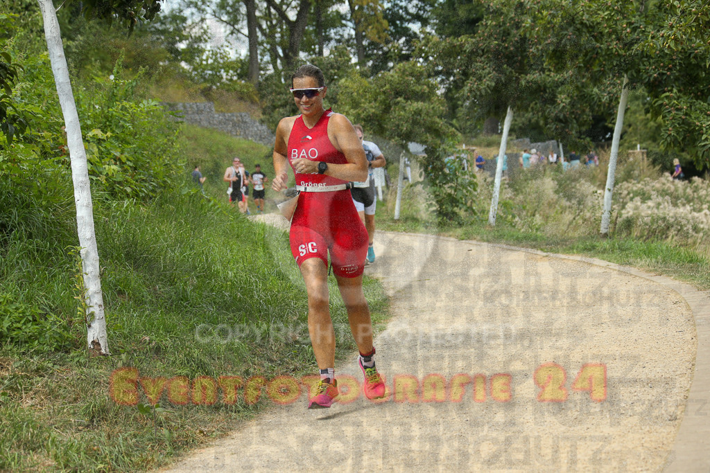 250824_1343_EX1_3414 | Sportfotografie im Rhein-Sieg Kreis, Köln, Bonn, NRW, Rheinland Pfalz, Hessen, etc. Unser Tätigkeitsfeld umfasst den Laufsport vom Volkslauf über den Marathon, Duathlon, Triathon bis zum Ultralauf wie Kölnpfad Ultra oder Schindertrail.