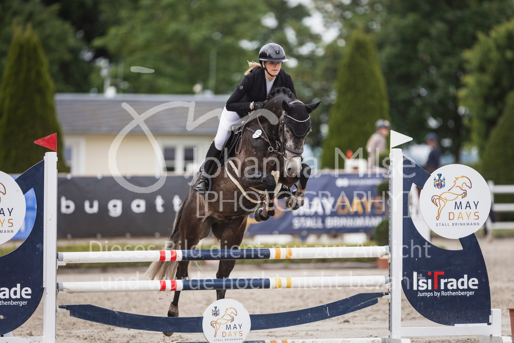 25059_MayDays_SprPf-A-268 | Deine schönsten Turniermomente als professionelle Fotos! Entdecke hochwertige Pferdesport-Fotografie im Online-Shop. Jetzt Fotos finden & bestellen!