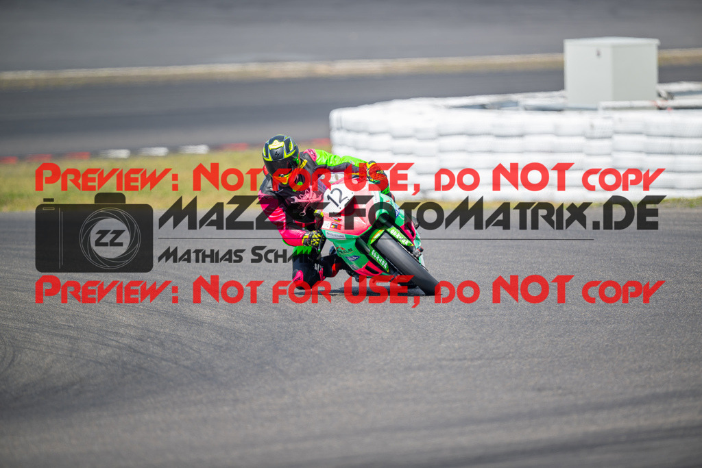 MaZZes-Fotomatrix-20260716-368878 | ROT