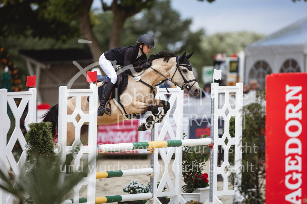 240713_BHO_PonyTrophy-403 | Deine schönsten Turniermomente als professionelle Fotos! Entdecke hochwertige Pferdesport-Fotografie im Online-Shop. Jetzt Fotos finden & bestellen!