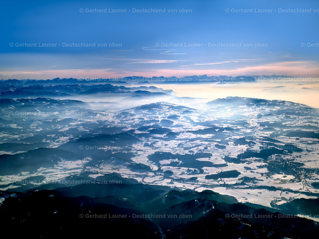 01P0017 | Blick über das Alpenvorland auf die Allgäuer Alpen