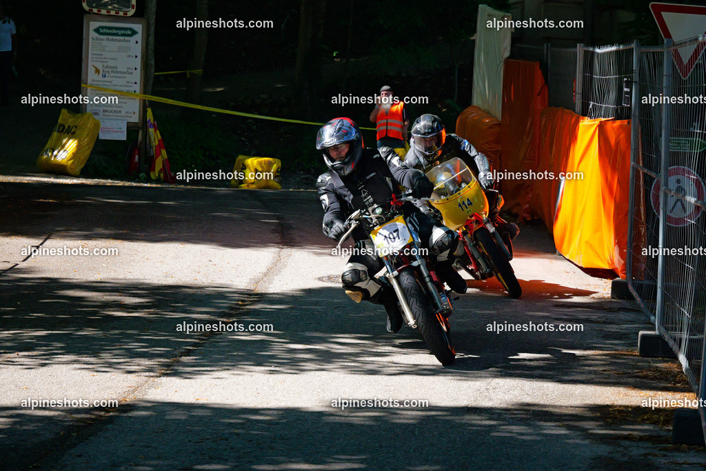 P1026380 | Erleben Sie atemberaubende, hochqualitative Fotos Ihrer Fahrt entlang der malerischen Alpenstraßen. Besuchen Sie alpineshots.com, um professionelle Aufnahmen Ihrer unvergesslichen Reise zu finden und zu kaufen - Realisiert mit Pictrs.com