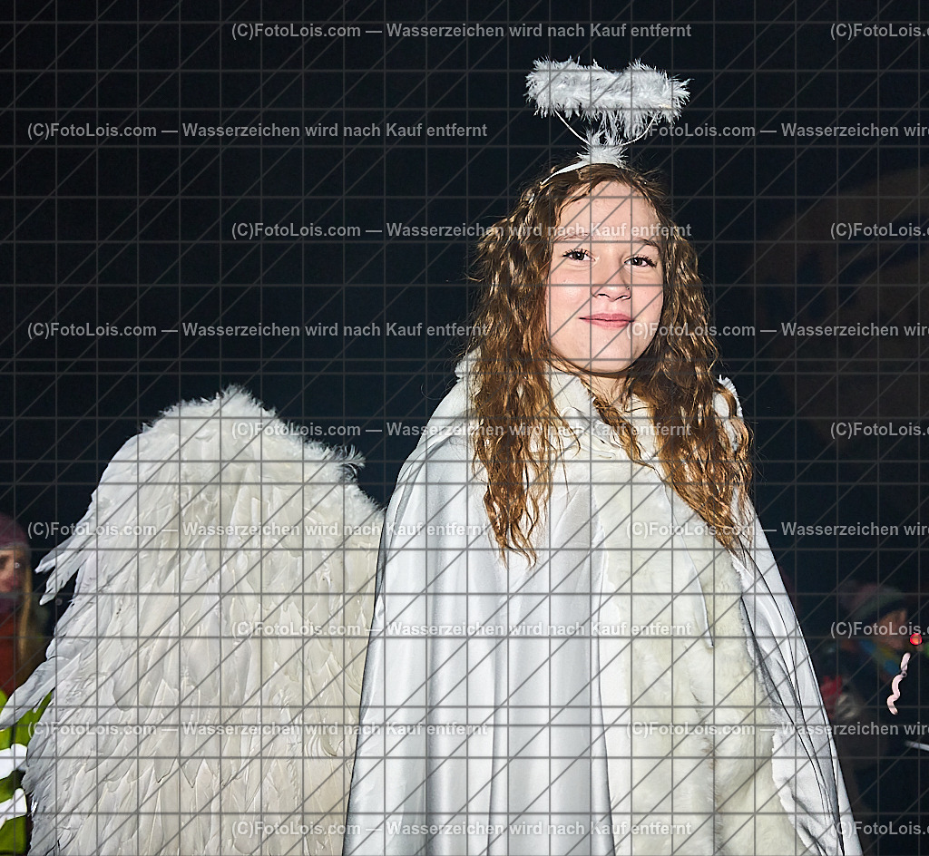 _ALP8308_NACHTderBALLONE_Lackenhof_Gaminger Oetscherteufel | ... mit dem Ballonsportclub Ötscherland aus Wieselburg, der Bergrettung Lackenhof mit einer Schauübung, der Perchtengruppe 'Gaminger Ötscherteufeln' und dem Musikverein Lackenhof, die Ballonfahrer spendeten ihre Gage in diesem Jahr dem schwer verunglückten Gerald Bernreiter alias 'KLEX' der erst nach der ReHa und einem Umbau seines Hauses in Lackenhof frühestens im Mai 2026 wieder nach Hause kommen kann, So 28. Dezember 2025.