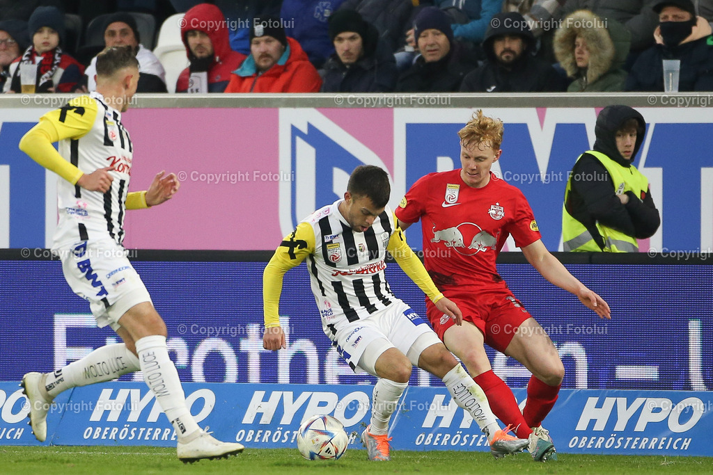 A_LUI_20230312_0021 | SPORT FUSSBALL ADMIRAL BUNDESLIGA 2022/23 LASK VS FC RED BULL SALZBURG
IM BILD: Sascha Horvath (Lask), Nicolas Seiwald (Red Bull Salzburg)
FOTO:FOTOLUI/UW