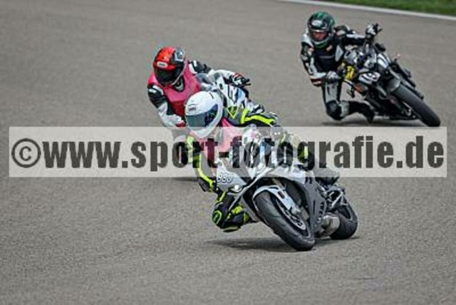 spof3753 | Professionelle Fotos von Sportveranstaltungen, aber auch Hochzeiten und anderen Events. - Realisiert mit Pictrs.com