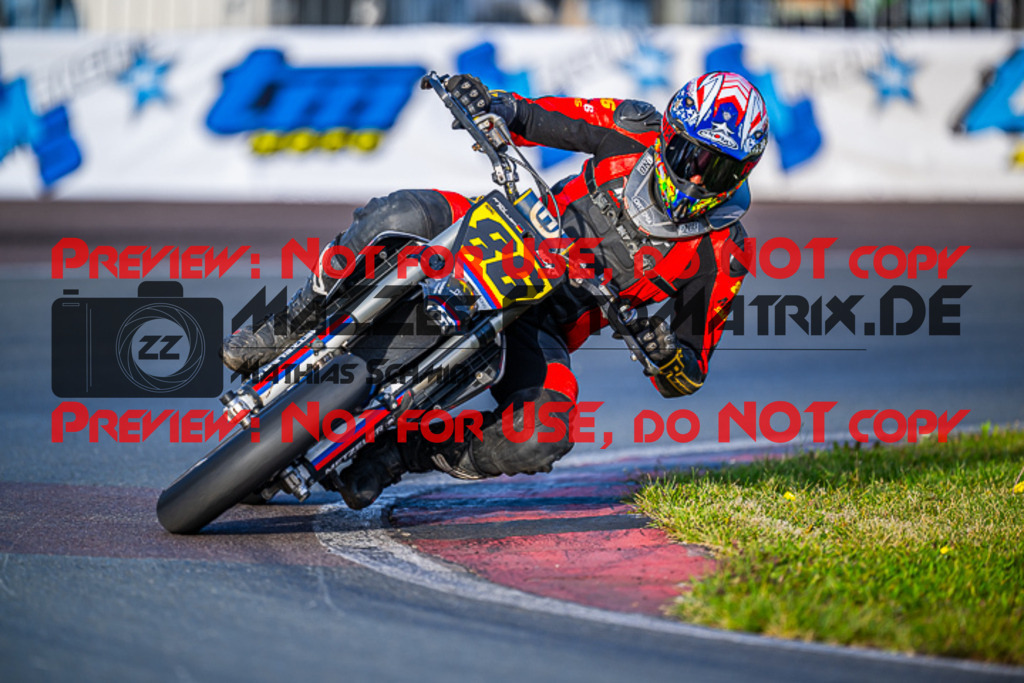 MaZZes_FotoMatrix_231001_8058 | S1