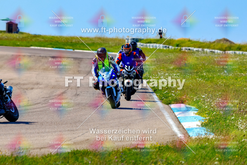 006-3928 | Hier findet Ihr Bilder von Touristenfahrten auf der Nürburgring Nordschleife oder von anderen Veranstaltungen die ich besucht habe. Viel Spass beim Durch Schauen 