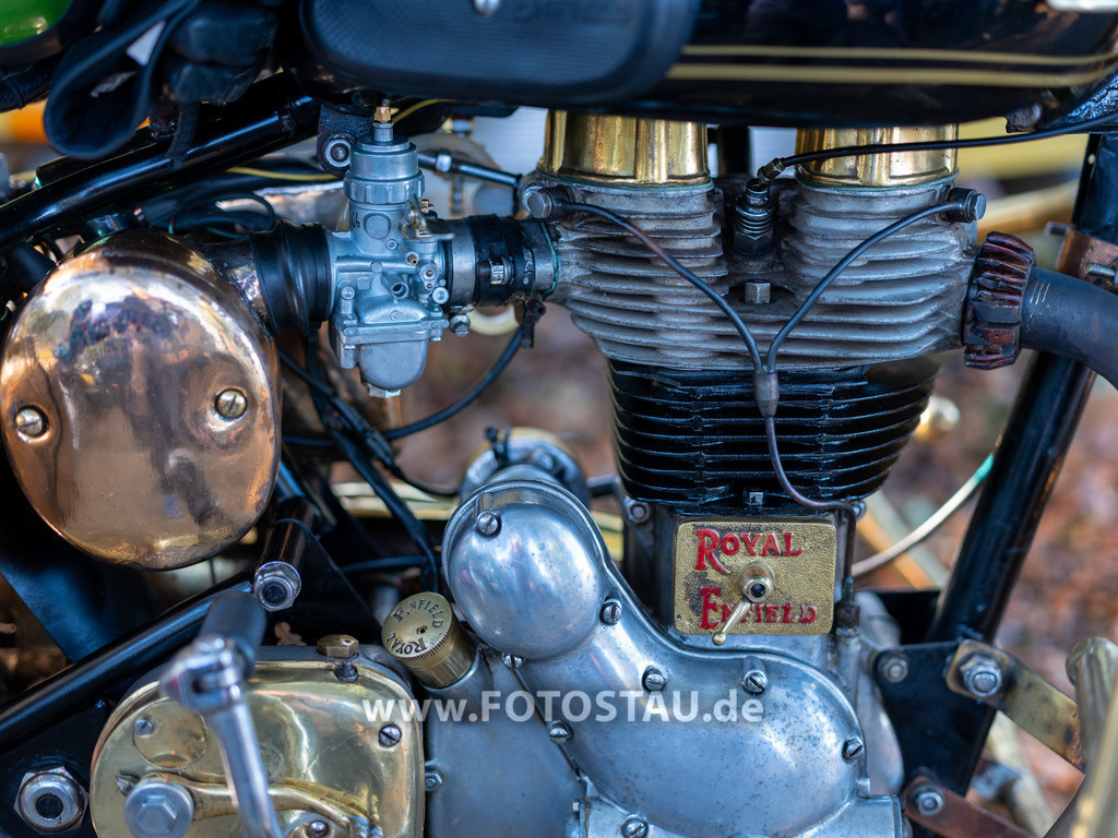 20251018-00124 | Erleben Sie hier die Faszination der klassischen Fahrzeuge in Bildern und lassen sich begeistern! - Realisiert mit Pictrs.com