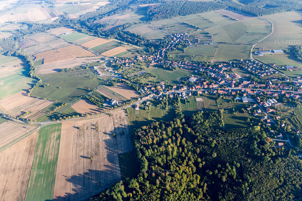 Luftbild: Ortsansicht in Lohr im Bundesland Bas-Rhin in Frankreich. Foto: IMG_111695.jpg vom 16.09.2018 durch Werner Riehm/FLY-FOTO.de