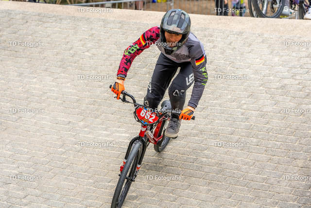 BayBMX2026-05398 | Fotogalerie von Thomas Dettweiler mit Eventbildern und lizenzfreien Fotos. Perfekt als Wandbild, für Büro, Website oder private Nutzung. - Realisiert mit Pictrs.com