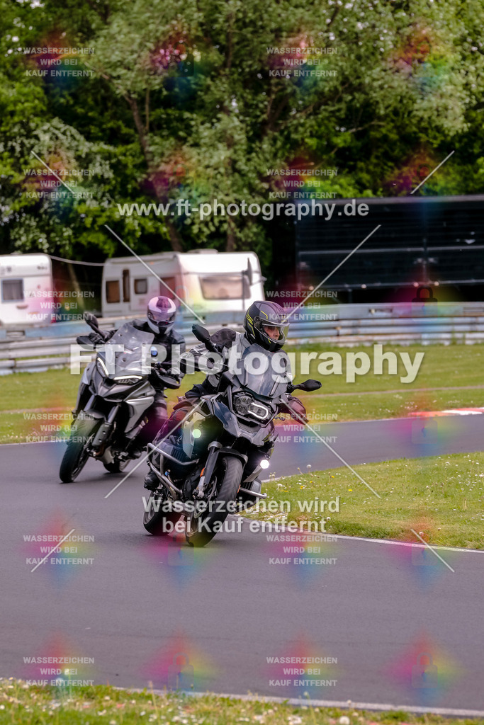 MotoTeamVBK-20818 | Hier findet Ihr Bilder von Touristenfahrten auf der Nürburgring Nordschleife oder von anderen Veranstaltungen die ich besucht habe. Viel Spass beim Durch Schauen 