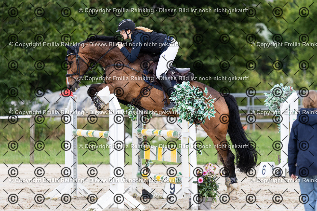 CL5A9100 | Emilia Reinking Fotografie - Realisiert mit Pictrs.com