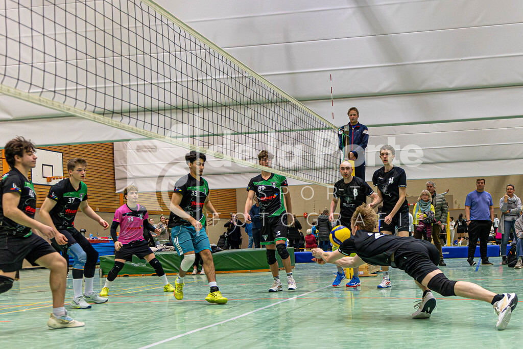 Aumann_ Colin (rettet) vs TSV Burgdorf 170126 dlP | immodelaporte-sportfotos - Realisiert mit Pictrs.com