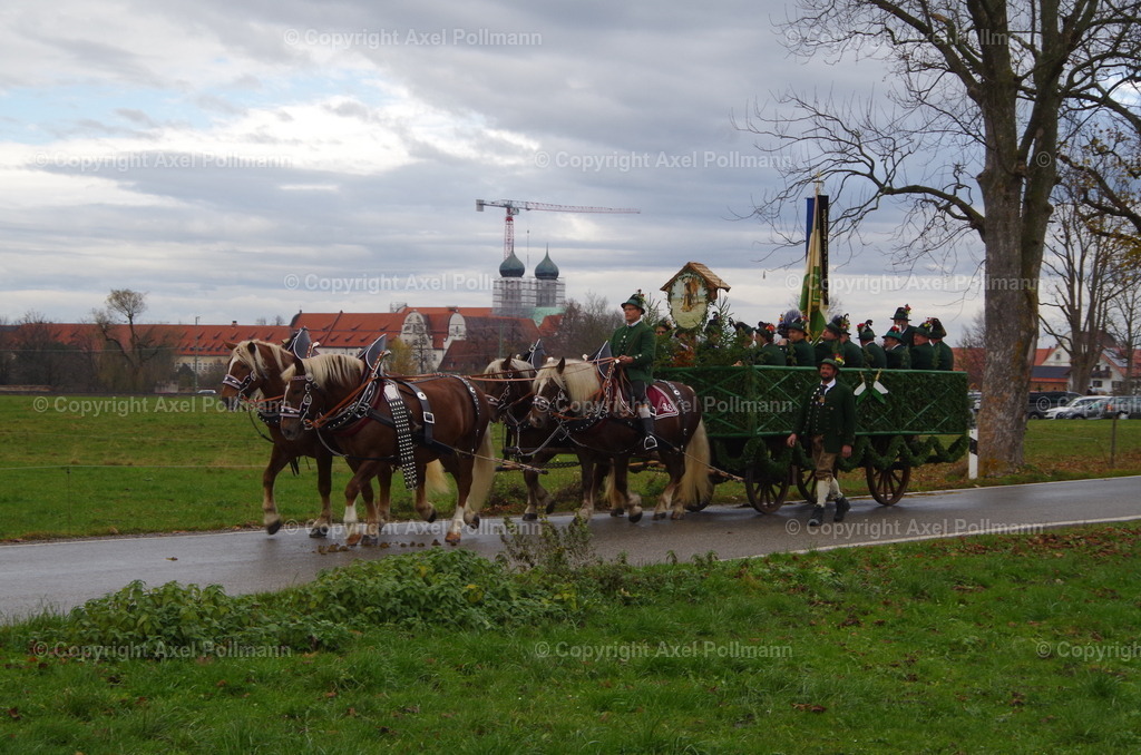 IMGP9712 | fotografiert von Axel PollmannLeonhardi Wallfahrt Benediktbeuern und Murnau, Fronleichnam, Fasching, Landschaft im Loisachtal und Benediktbeuern  - Realisiert mit Pictrs.com