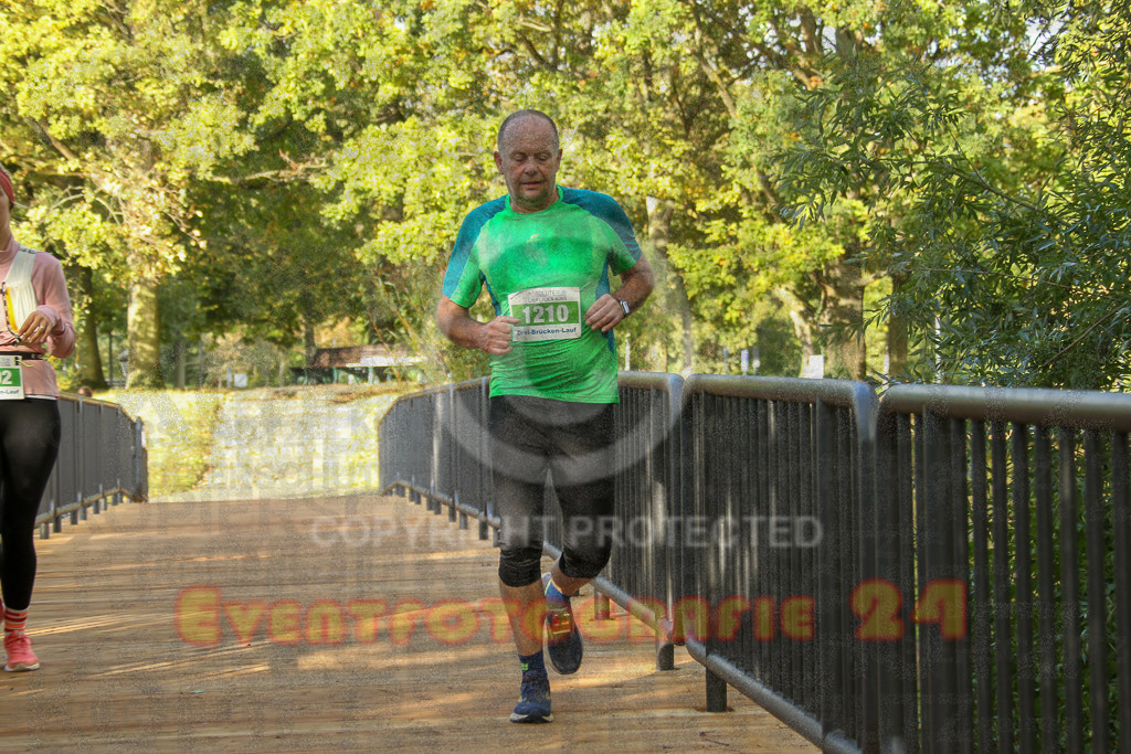 231015_1015_EV4_1252 | Sportfotografie im Rhein-Sieg Kreis, Köln, Bonn, NRW, Rheinland Pfalz, Hessen, etc. Unser Tätigkeitsfeld umfasst den Laufsport vom Volkslauf über den Marathon, Duathlon, Triathon bis zum Ultralauf wie Kölnpfad Ultra oder Schindertrail.