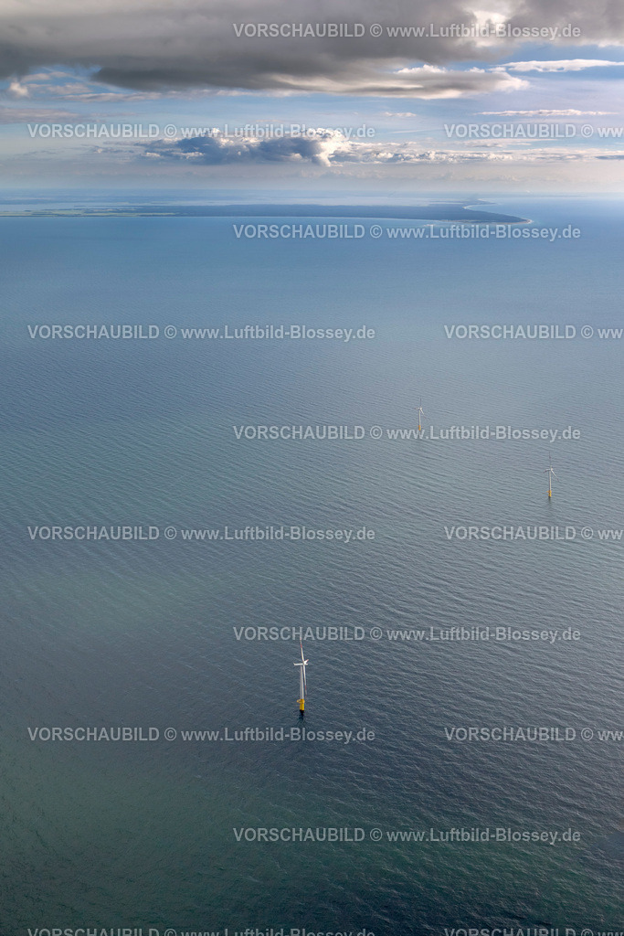 Zingst12082473OffShoreWindkraft | Windpark EnBW Baltic 1, Offshore-Windpark in der Ostsee vor der Küste Mecklenburg-Vorpommerns, nördlich der Halbinsel Fischland-Darß-Zingst, Windkraftwerk, Windenergie , Darßer Ort, Ostsee, Mecklenburg-Vorpommern, Deutschland, Europa