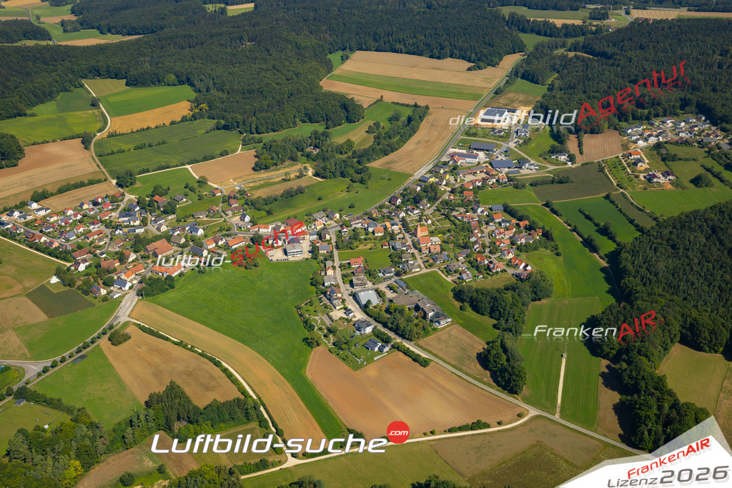Das Luftbild zeigt : Schwend Birgland - Die Luftaufnahme wurde 2024 vom UL-Flugzeug aus erstellt ( keine Drohne ) - Hochauflösende Luftaufnahme - Für grossformatige Ausdrucke geeignet. Die Geschenkidee !Mit Lizenz und Bildrechte bestellbar