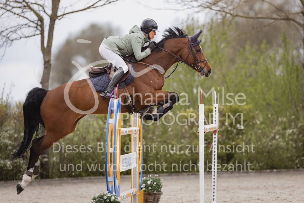 230427_HofSosath_2Ph-M2St-166 | Deine schönsten Turniermomente als professionelle Fotos! Entdecke hochwertige Pferdesport-Fotografie im Online-Shop. Jetzt Fotos finden & bestellen!