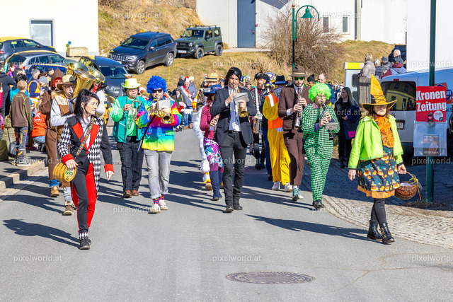 Bärentreiben in Steuerberg | Bildershop von pixelworld.at - Realisiert mit Pictrs.com