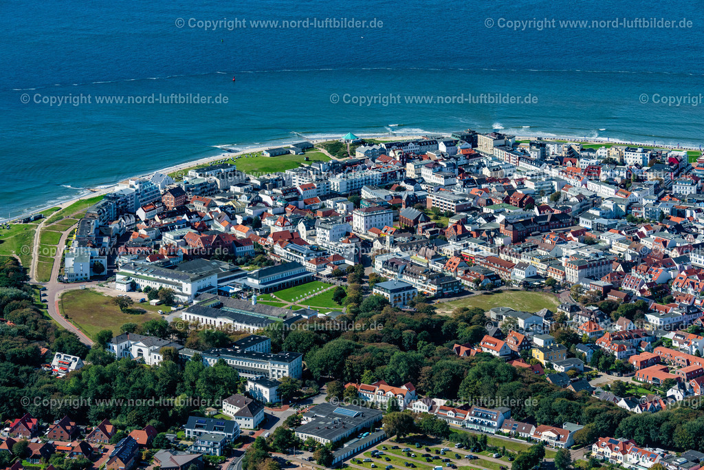 Norderney_Stadtgebiet_Stadtzentrum_ELS_7732050923 | NORDERNEY 05.09.2023 Stadtzentrum im Innenstadtbereich auf der Insel Norderney im Bundesland Niedersachsen, Deutschland. // City center in the inner city area on the island of Norderney in the state of Lower Saxony, Germany. Foto: Martin Elsen